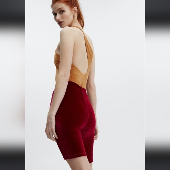 ♤Fabletics Women's Gigi Velour Bodysuit [XXS] - Picture 4 of 5